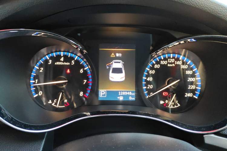 Used Venucia D60 2019 1.6L XL CVT SmartConnect Elite Edition (ISS)