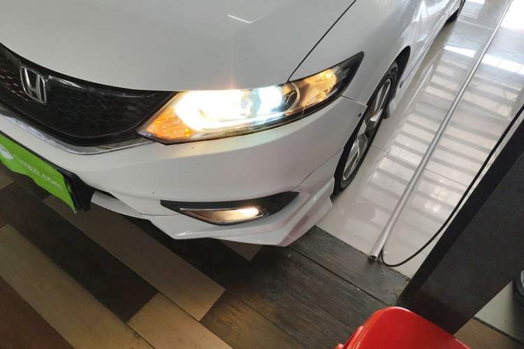 Used Honda Jade 2014 1.8L Automatic Comfort Elite Version 5 Seats
