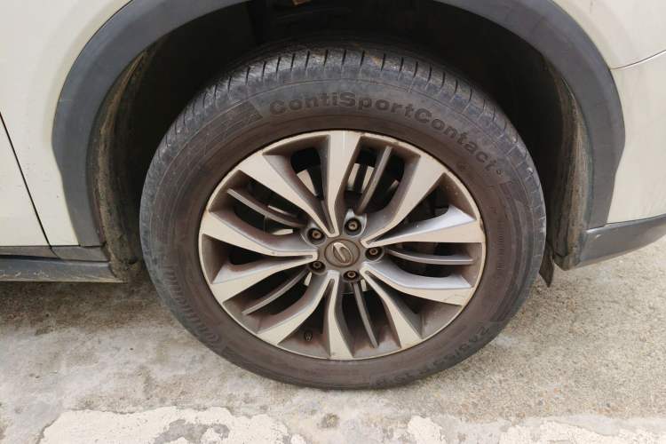 Used GAC Trumpchi GS8 2017 320T Two-Wheel Drive Luxury Smart Connectivity Version (7 Seats) Exterior 7