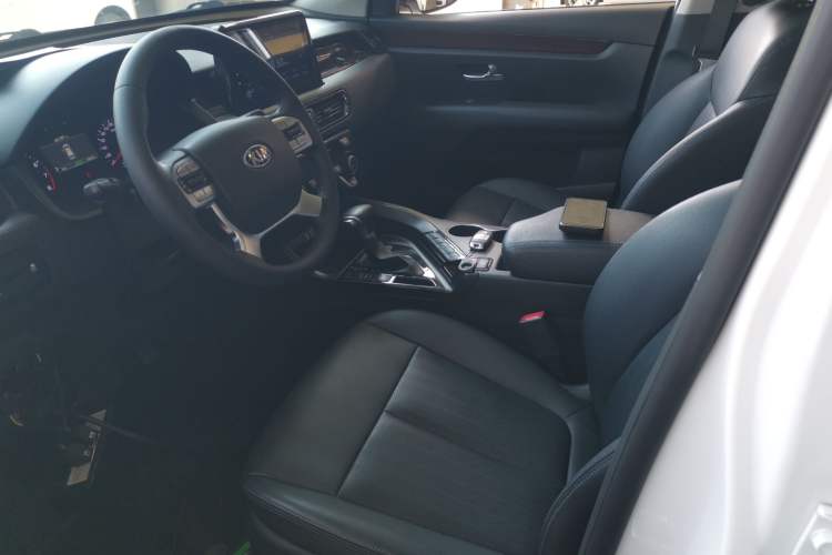 Used Kia KX7 2017 2.4L Automatic 2WD GLS 5-Seater