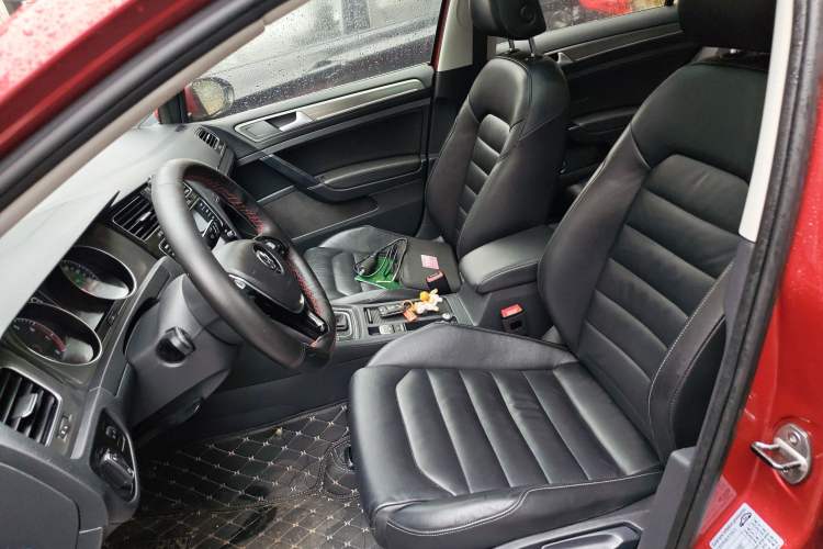 Used Volkswagen Golf 2014 1.4TSI Automatic Luxury Model