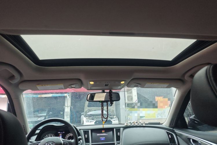 Used Infiniti Q50L 2018 2.0T Enjoyment Version China VI Standard
