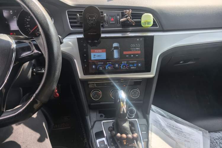 Used Volkswagen Lamando 2017 230TSI DSG Fashion Edition
