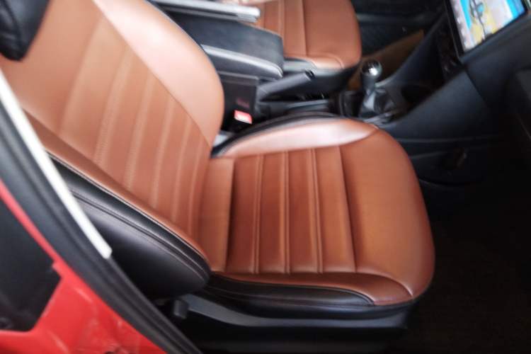 Used Volkswagen Polo 2016 1.4L Manual Fashion Model Right Front Seat