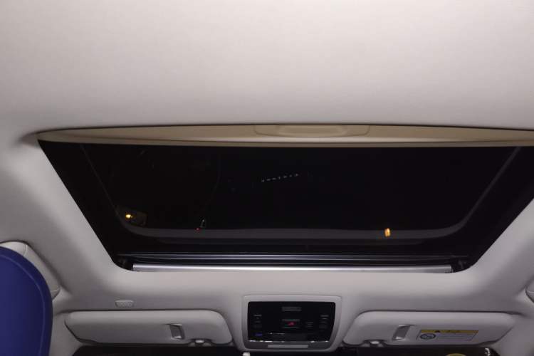 Used Lexus UX 2020 260h Explore & Enjoy Edition
