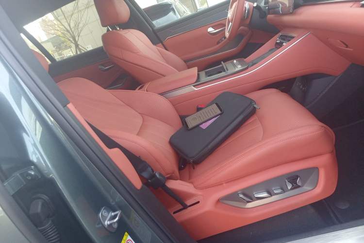 Used BYD Tang L 2025 DM 175KM Drone Player Edition