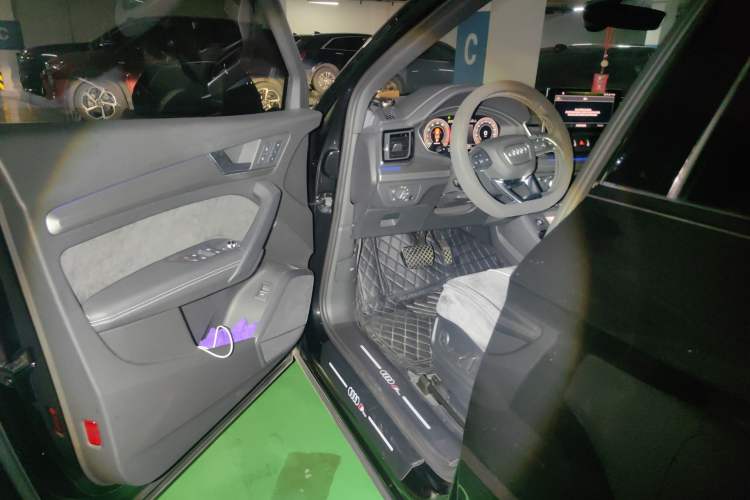 Used Audi Q5L Sportback 2022 40 TFSI Luxury Model Driver Seat