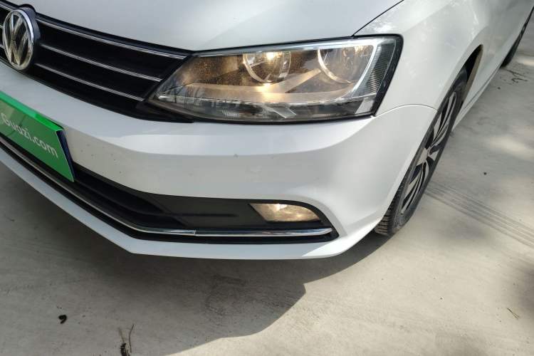 Used Volkswagen Sagitar 2018 1.6L Automatic Comfort Model Left Front Headlight