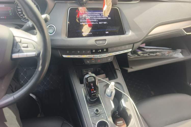 Used Cadillac XT4 2020 28T Two-Wheel-Drive Leading Version
