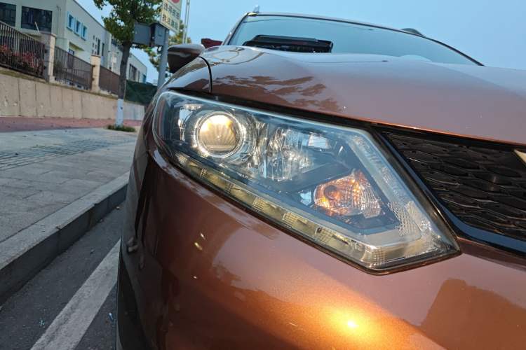 Used Nissan X-Trail 2014 2.5L CVT Luxury Edition 4WD
