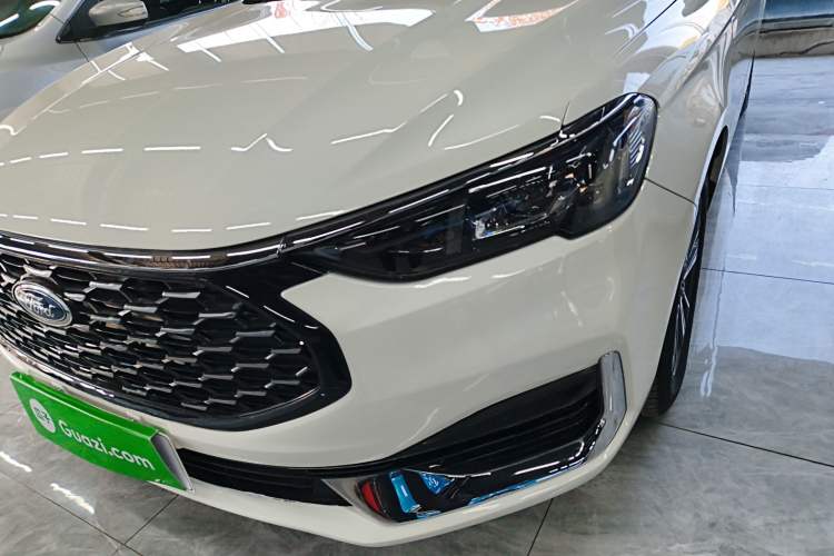 Used Ford Escort 2021 1.5L Automatic Diamond Edition