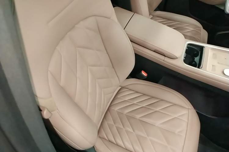 Used Nio EC6 2025 75 kWh
