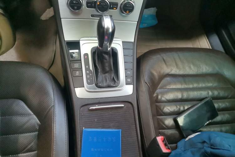 Used Volkswagen Magotan 2012 Travel Edition 2.0 TSI Luxury Version