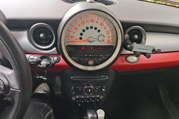 Used MINI  Audio And AC Panel