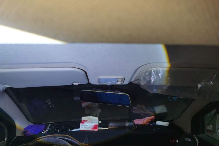 Used Wuling Rongguang V 2018 1.5L Standard Version
