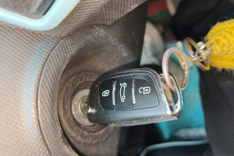 Used Wuling Hongguang MINIEV 2021 Macaron Premium Model – Lithium Iron Phosphate