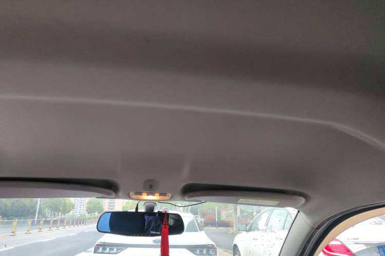 Used Citroen C3-XR 2015 1.6L Automatic Fashion Model Headliner