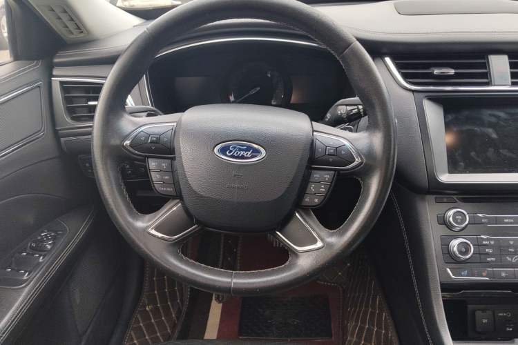 Used Ford Taurus 2015 EcoBoost 245 Fashion Edition

