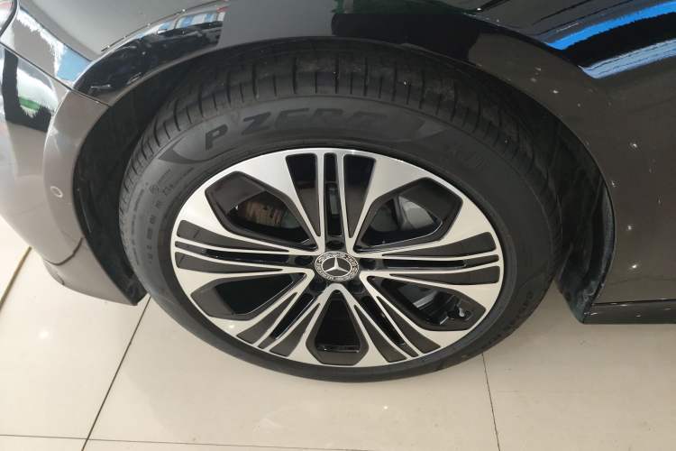 Used Mercedes-Benz E-Class New Energy 2024 E 350 e L Plug-in Hybrid Sedan