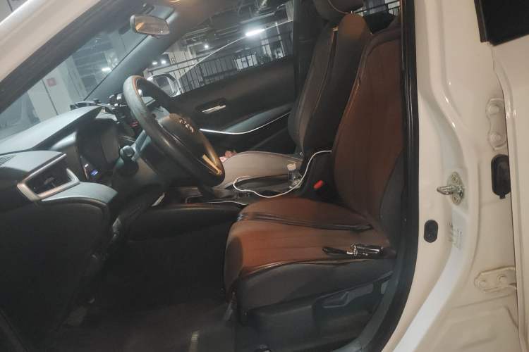 Used Toyota Levin 2022 Dual-Motor 1.8H E-CVT Leading Edition
