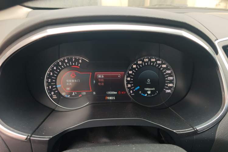 Used Ford Edge 2015 2.0T GTDi Four-Wheel Drive Prestige Model
