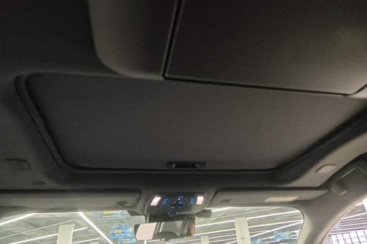 Used Toyota Sienna 2021 2.5L Hybrid Platinum Edition