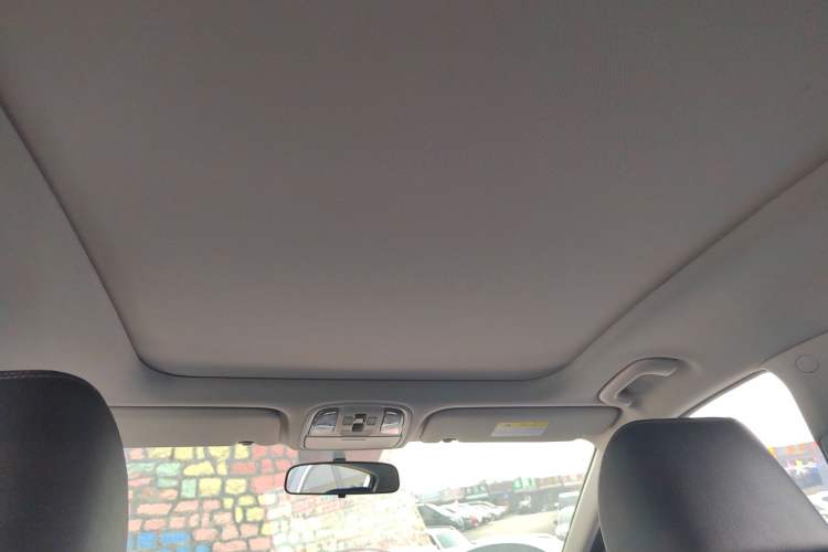 Used Kia KX5 2016 2.0L Automatic 2WD GLS Headliner