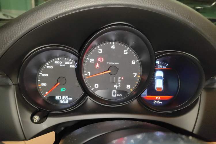 Used Porsche Macan 2017 Macan 2.0T Instrument Cluster