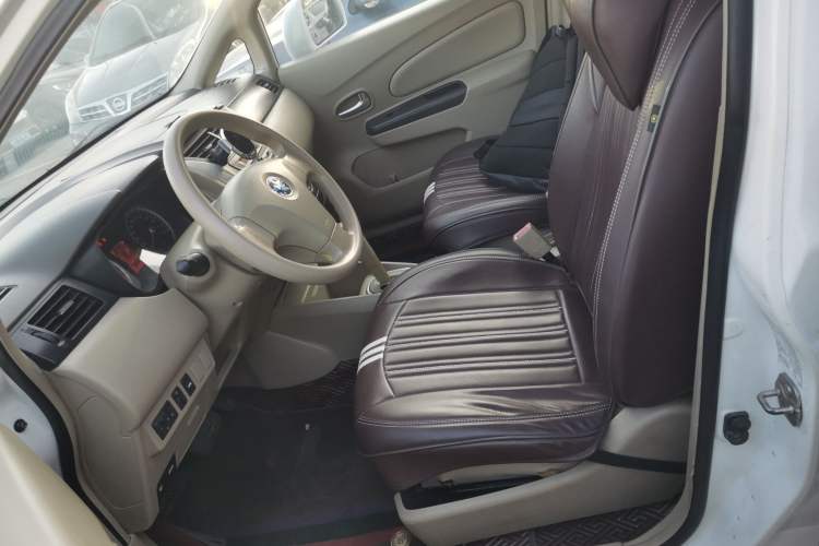 Used Venucia D50 2013 1.6L Automatic Fashion Edition
