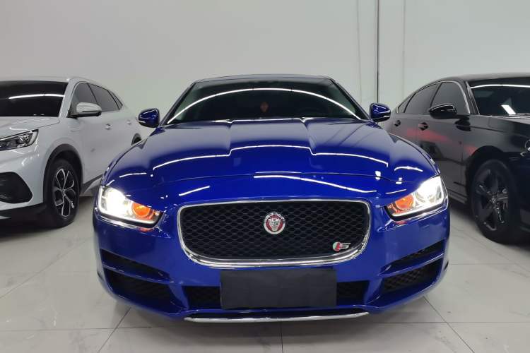 Used Jaguar XEL 2019 2.0T 200 PS Deluxe Edition Front