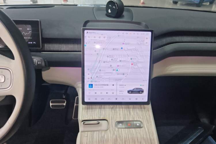 Used Nio ES7 2022 100 kWh Audio And AC Panel