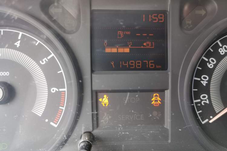 Used Peugeot 301 2014 1.6L Manual Comfort Edition
