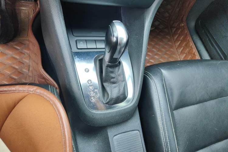 Used Volkswagen Golf 2012 1.6L Automatic Comfort Model
