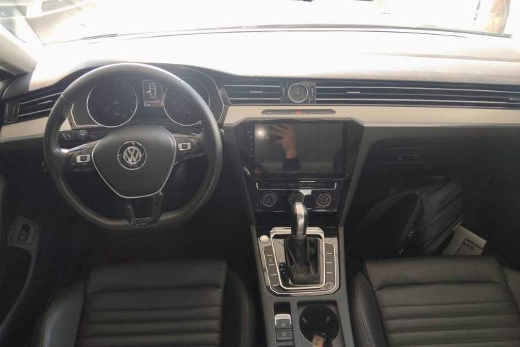 Used Volkswagen Magotan 2019 330TSI DSG Leading Edition China V Standard