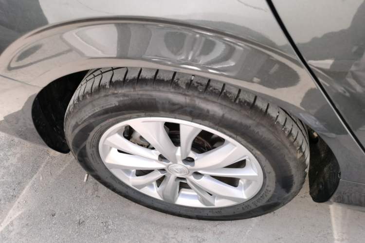 Used CHANGAN Eado 2025 PLUS 1.5L Manual Luxury Edition Exterior 5