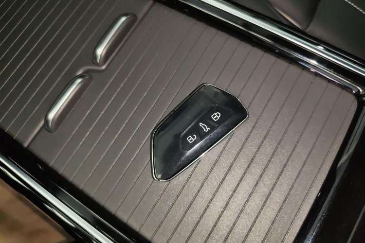 Used Volkswagen ID.4 X 2024 Pure & Smart Edition
