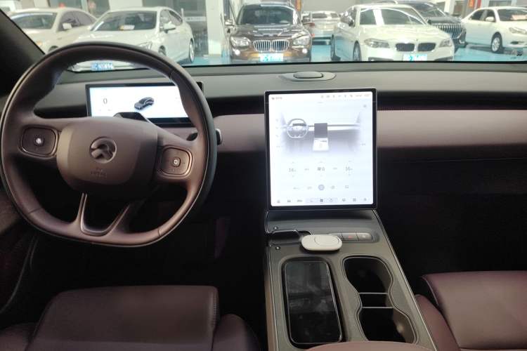 Used Nio ET5T 2024 75kWh Touring Gear Lever