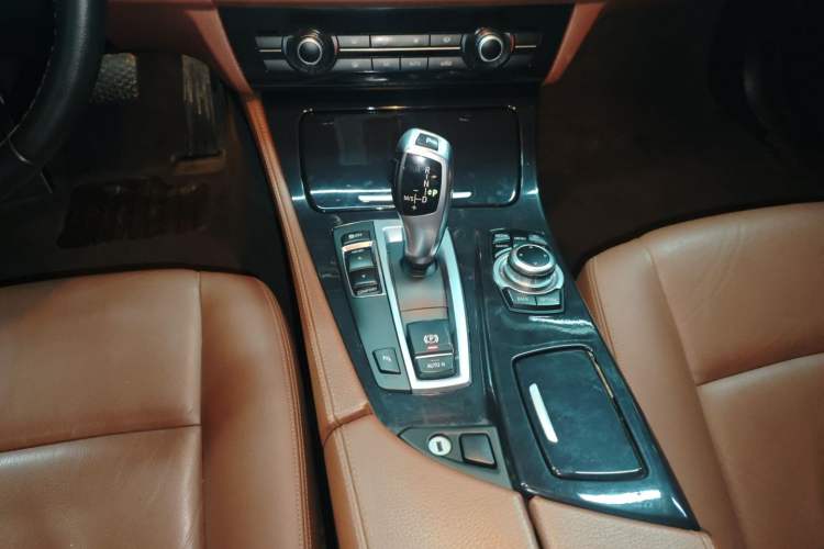 Used BMW 5 Series 2014 520Li Elegant Model