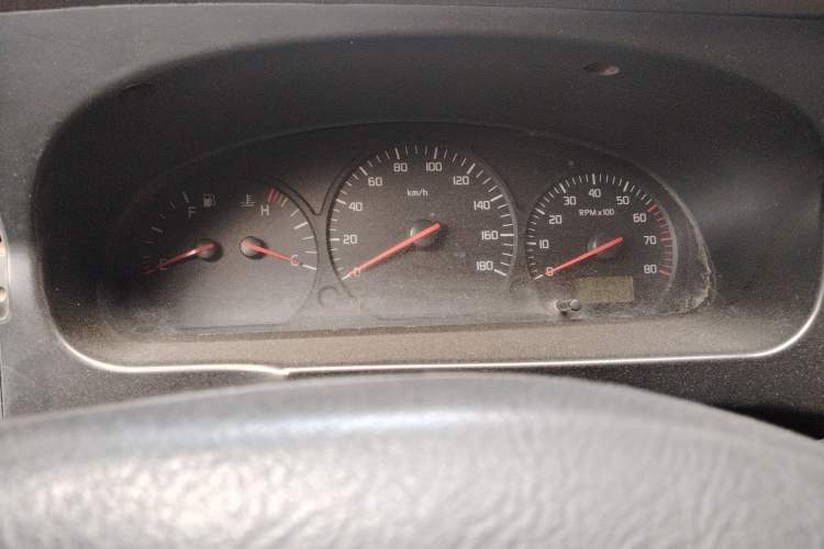 Used Jinbei Hiace 2016 2.2L Express Van Version V22
