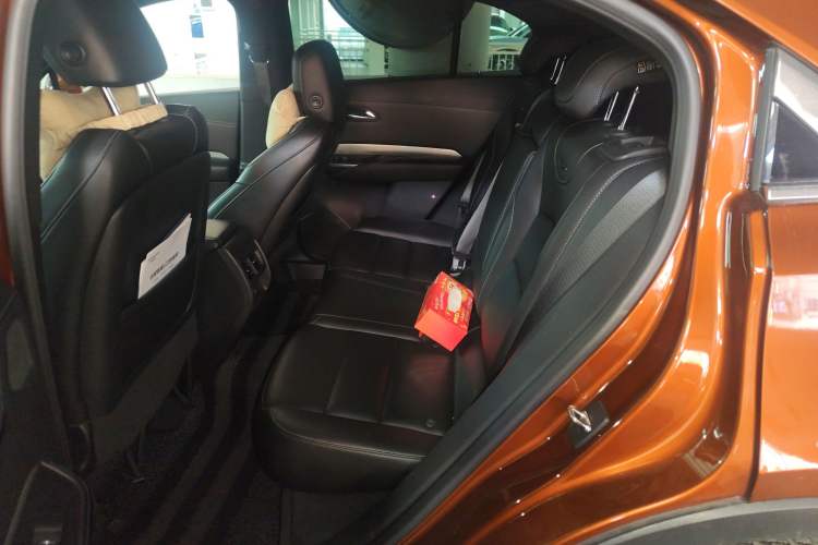 Used Cadillac XT4 2018 28T Two-Wheel Drive Leading Version