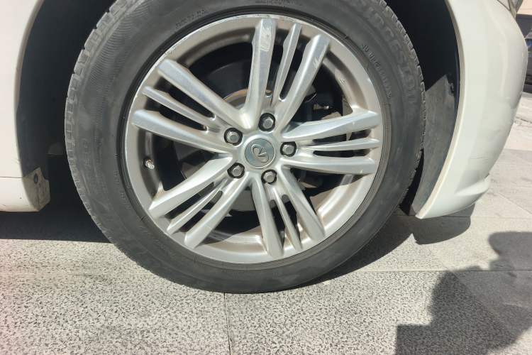 Used Infiniti G Series 2013 G25 Sedan Luxury Sport Edition Right Front Wheel Hub