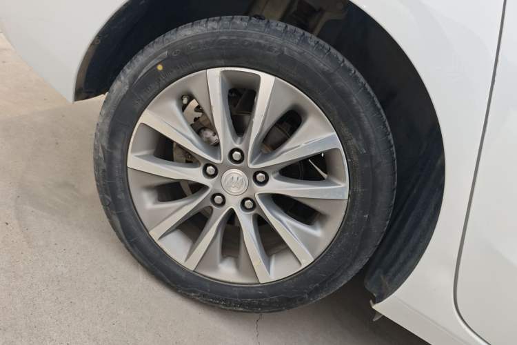 Used Buick GL6 2019 18T 6-Seater Connected Luxury Version China VI Standard
