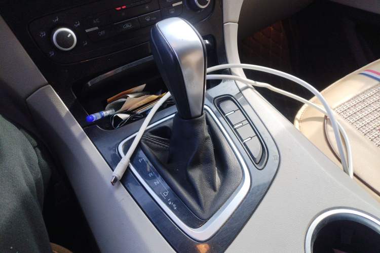 Used Huasong 7 2015 2.0T Automatic Comfort Model