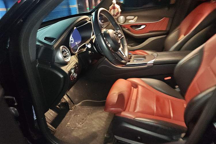 Used Mercedes-Benz GLC Coupe 2020 GLC 300 4MATIC Coupe SUV
