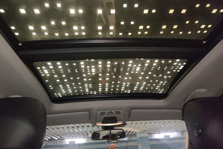 Used BMW 3 Series GT 2014 320i Leading Model Headliner