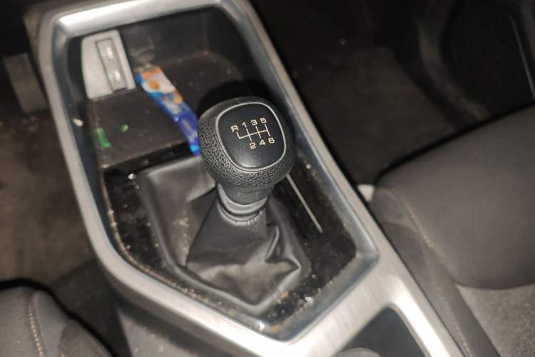 Used Wuling Jiachen 2022 1.5L Manual Enjoyment Elite Model