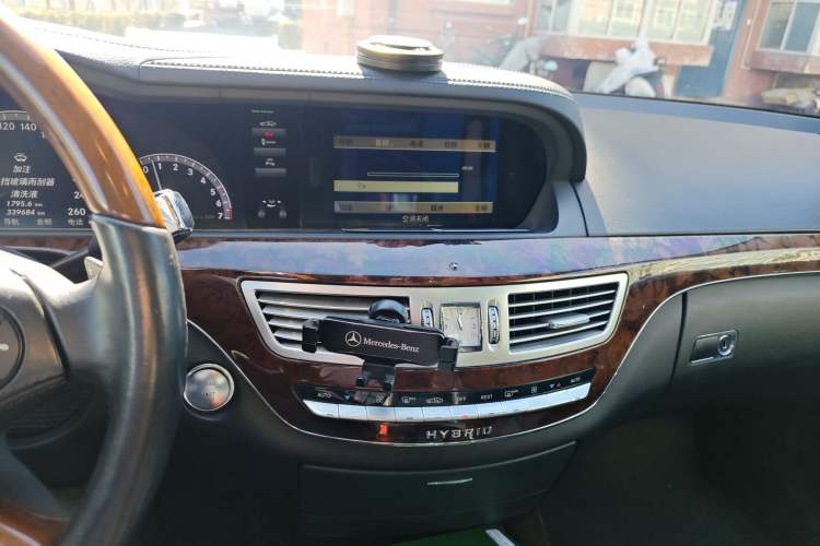 Used Mercedes-Benz S-Class 2010 S 400 L HYBRID