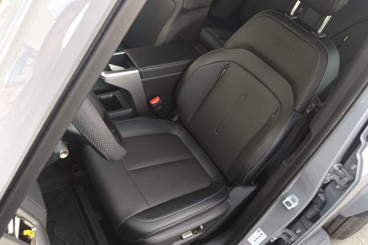 Used iCAR V23 2025 401 Two-Wheel Drive Advanced Edition
