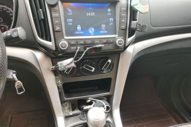 Used Venucia T70 2015 2.0L Manual RuiXiang Edition
