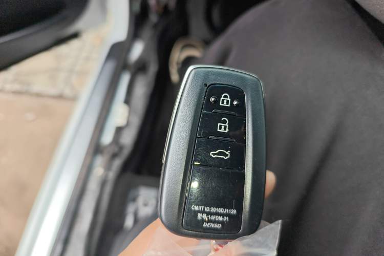 Used Toyota Camry 2021 2.0G Luxury Edition